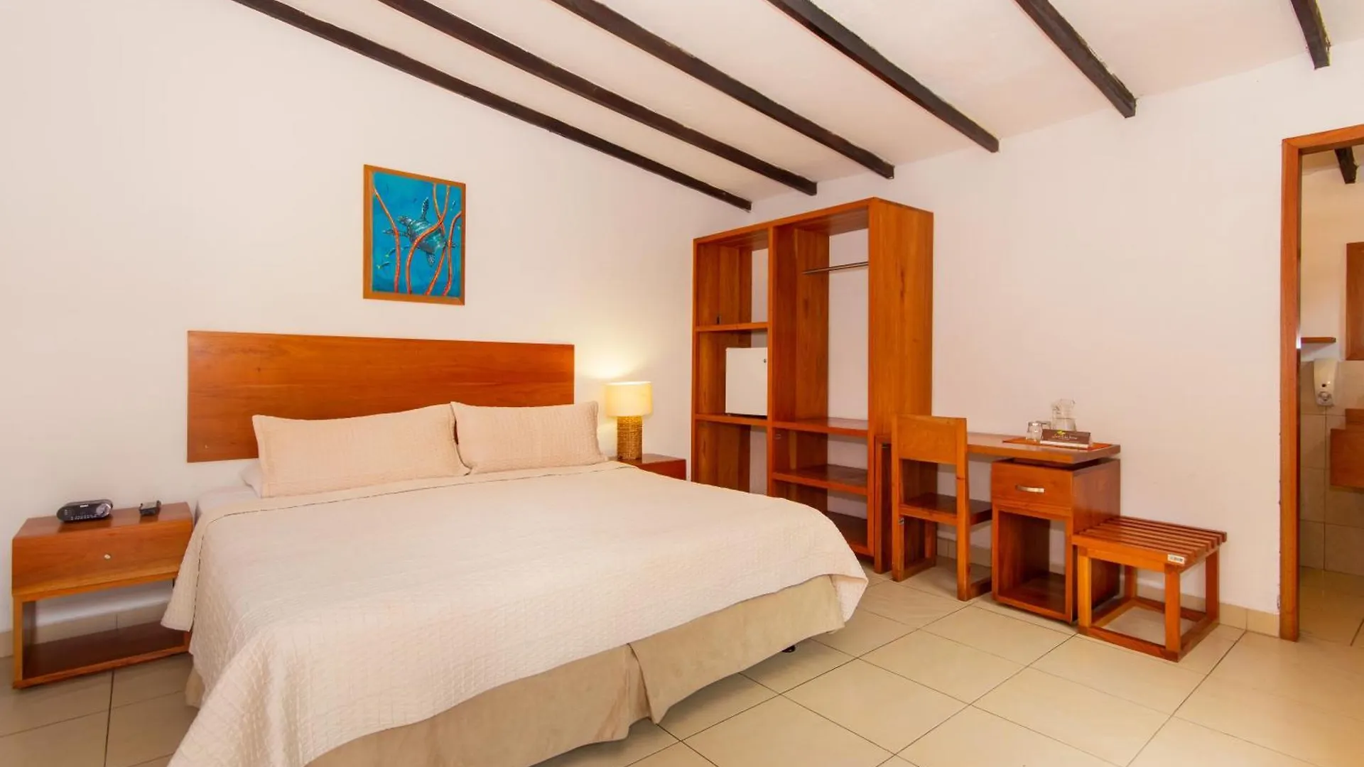 Hotel Fiesta Puerto Ayora