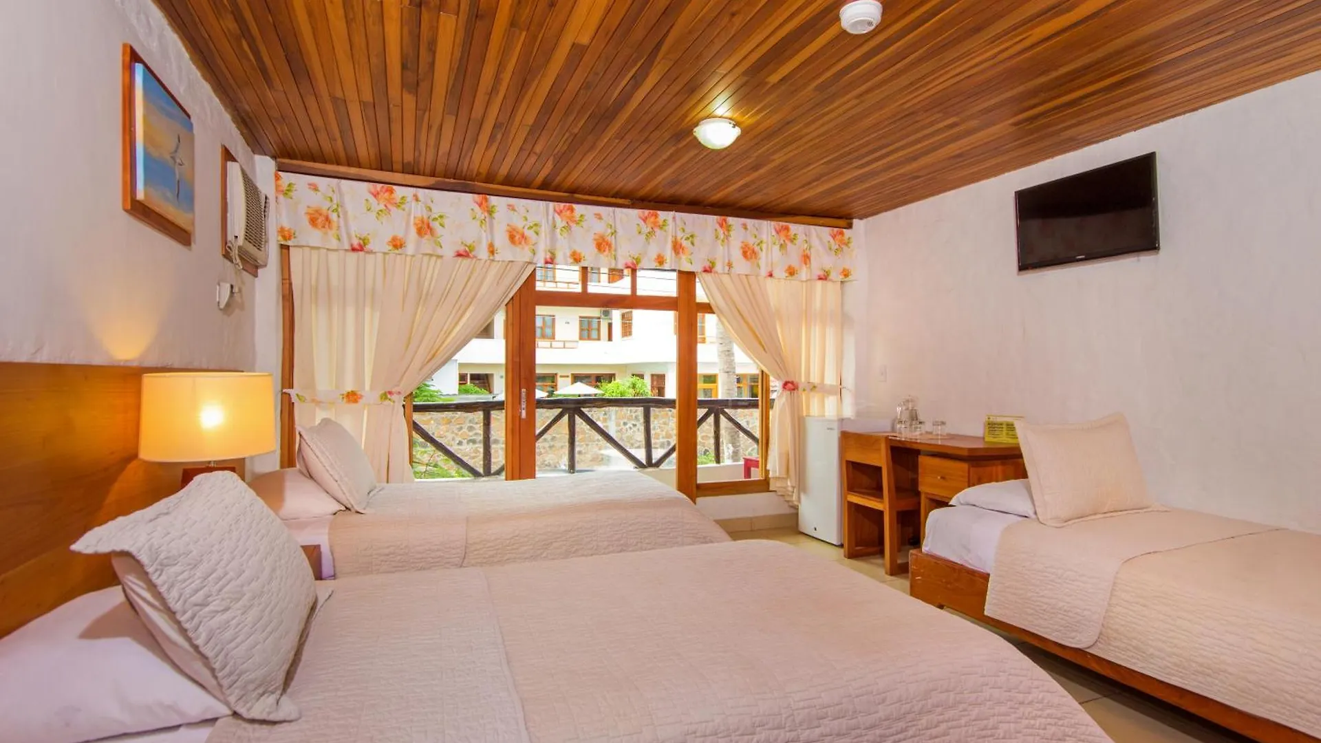Hotel Fiesta Puerto Ayora   Puerto Ayora (Galapagos Islands)