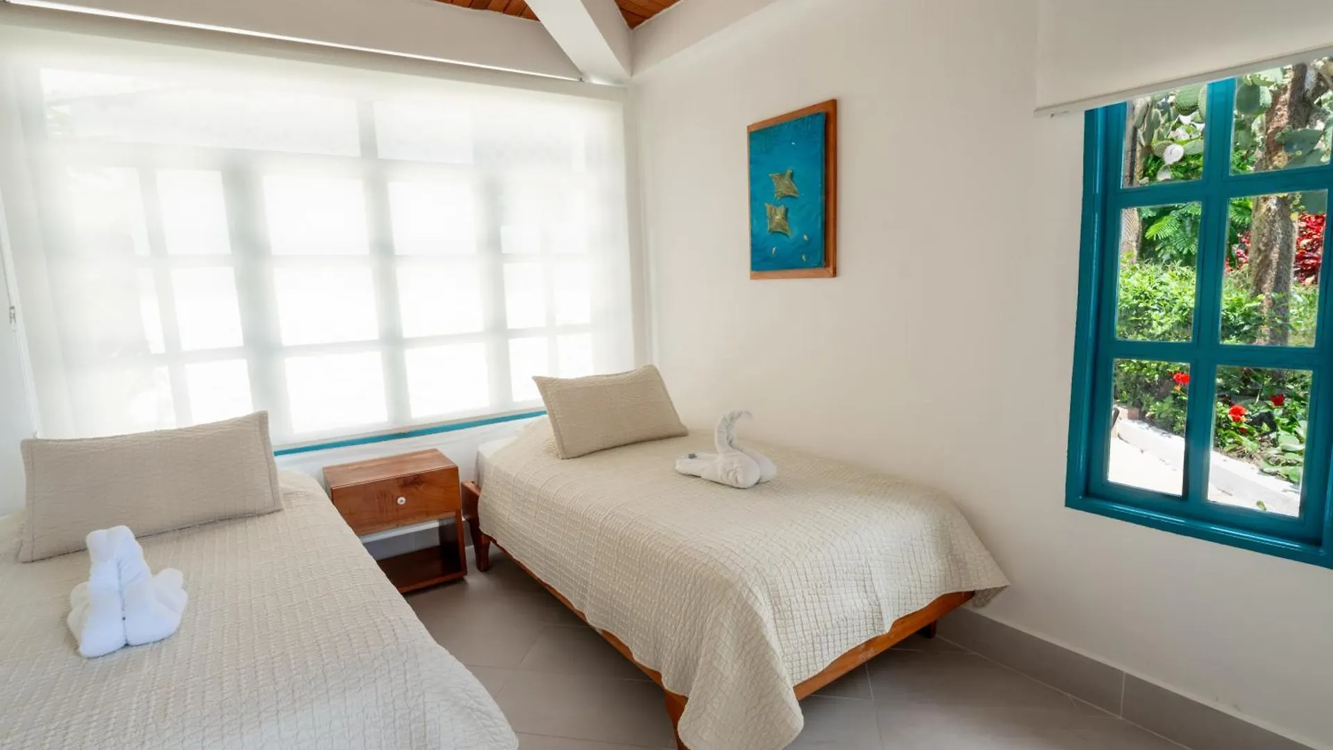 ***  Hotel Fiesta Puerto Ayora  Ecuador