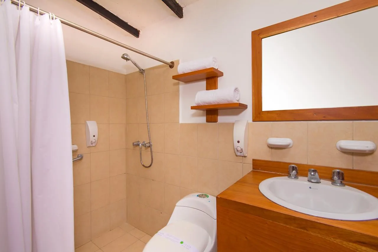 ***  Hotel Fiesta Puerto Ayora  Ecuador