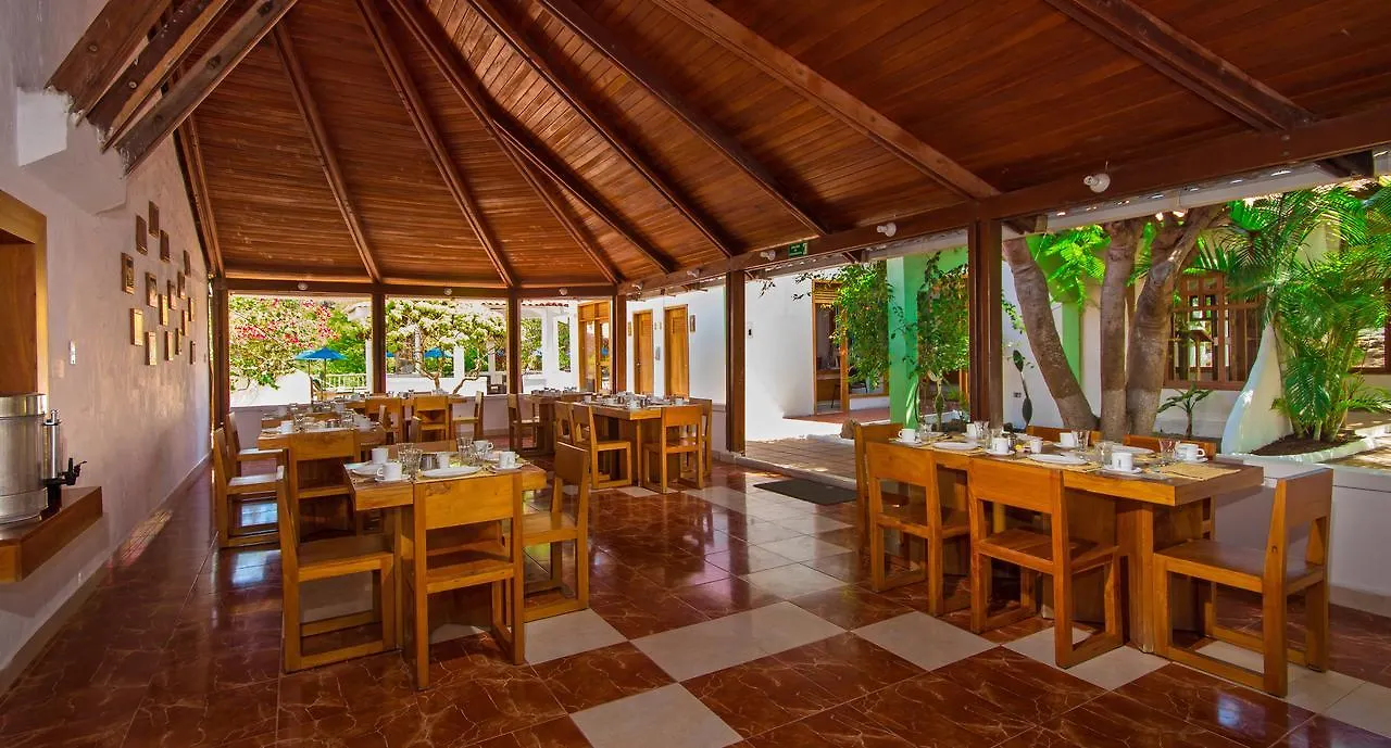 Hotel Fiesta Puerto Ayora