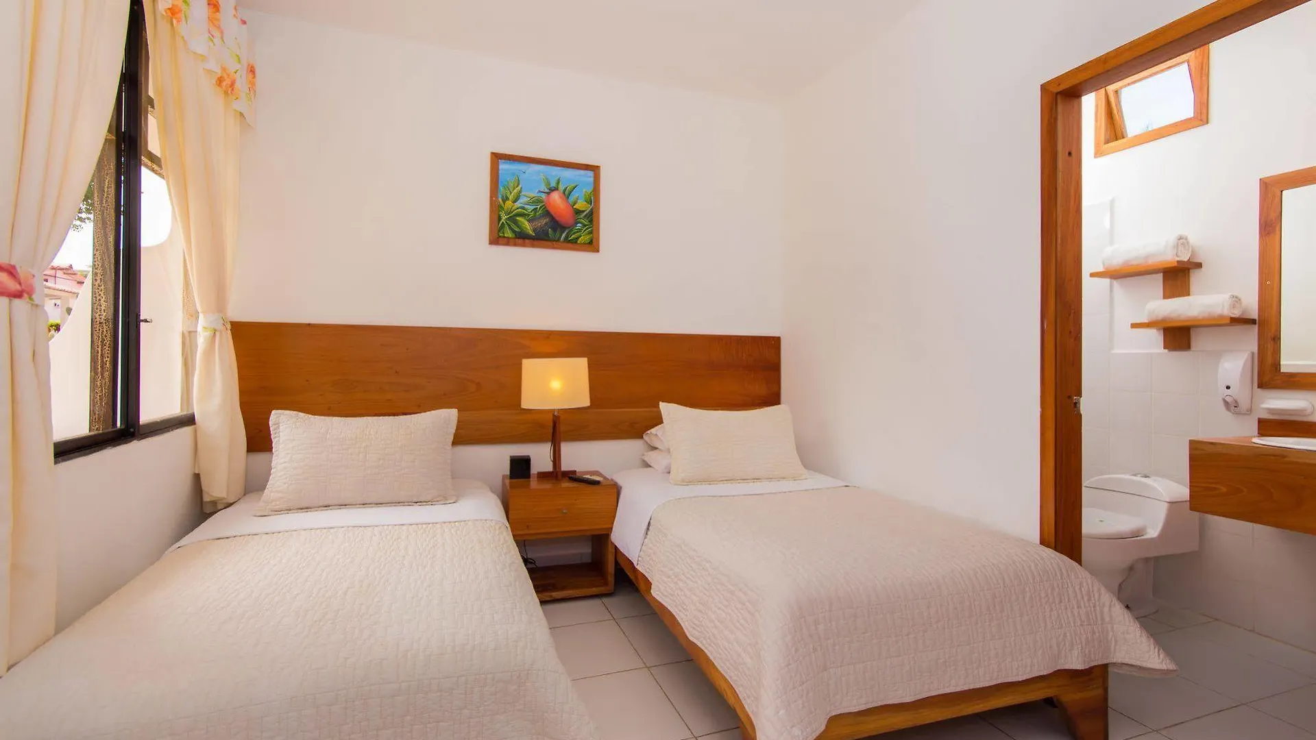 Hotel Fiesta Puerto Ayora